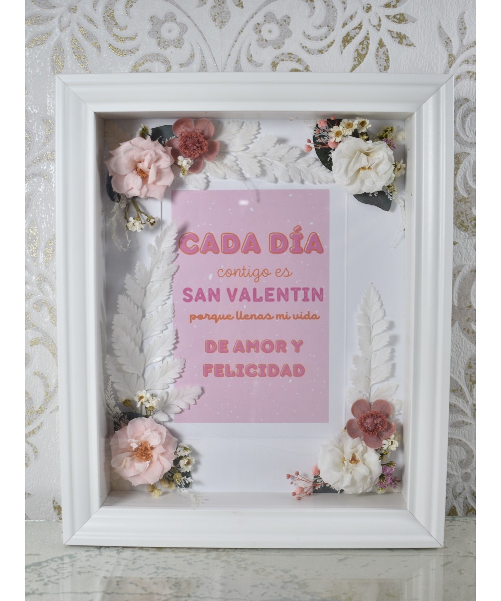 Cuadro con flores preservadas en Miajadas