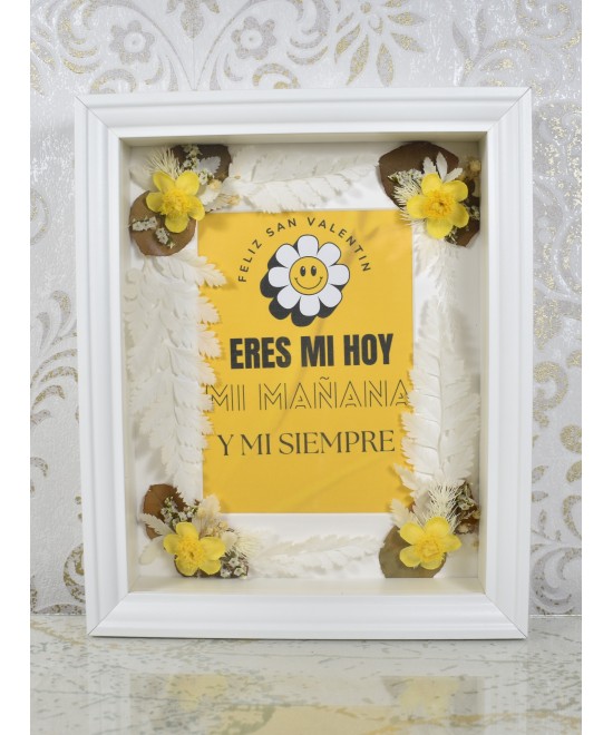 Cuadro con flores preservadas en Miajada