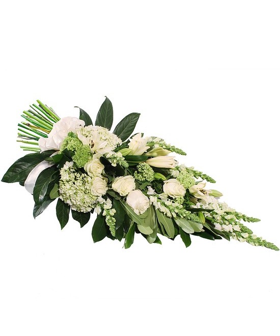 Ramo fúnebre blanco en Miajadas