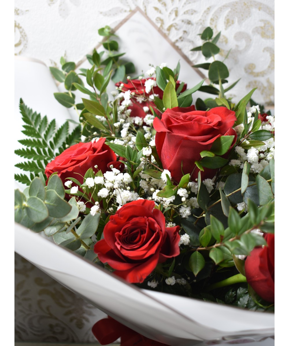Ramo de 6 Rosas Naturales con Verdes | Miajadas Cáceres