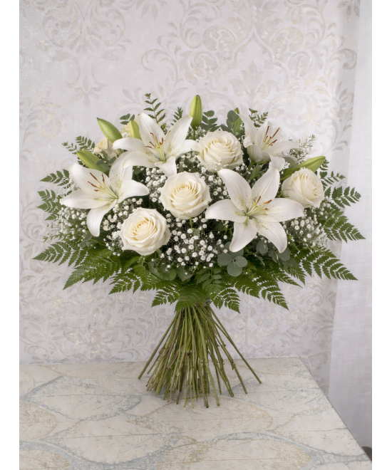 Ramo de Rosas y Lilium Blancos | Miajadas Cáceres